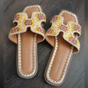 Madden Girl Crochet Slide Sandals Size 9
